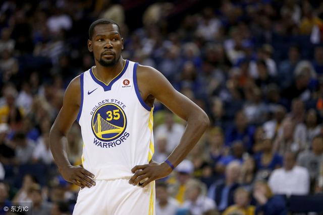 库里14分维金斯22+10 勇士大胜送灰熊4连败